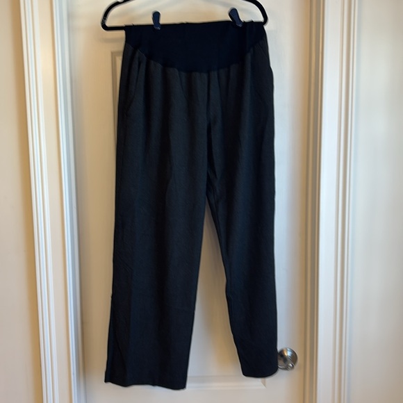 Old Navy Classic Wide Leg Grey Maternity Crop Pants - Size Large Maternity - Picture 1 of 8